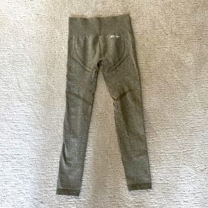 Women’s size medium, Echt leggings. Never worn